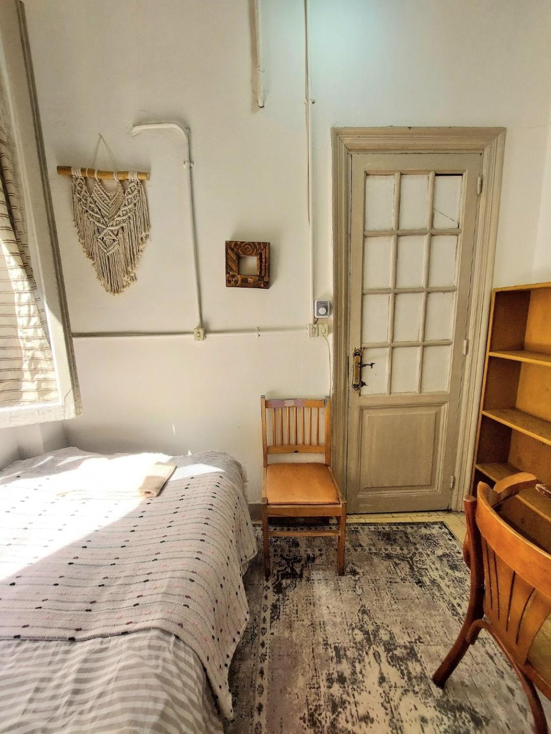 Arab Hostel, Welcoming All Solo And Groups Travellers But, Unmarried Couples Not Allowed Александрия Экстерьер фото